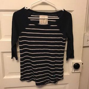 Abercrombie & Fitch baseball / raglan tee